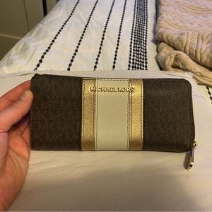 Michael Kors wallet
